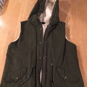Women’s Vest - Medium